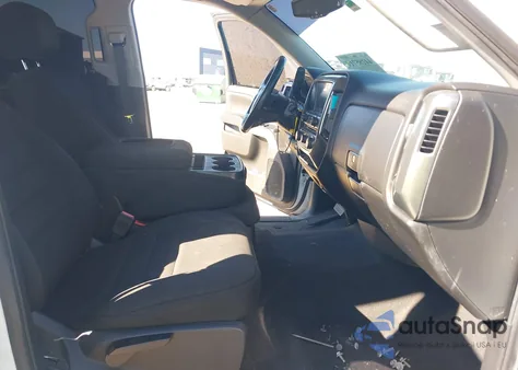 2018 Chevrolet Silverado 1500 1Lt z USA, uszkodzony, nr VIN 3GCPCREC8JG512521